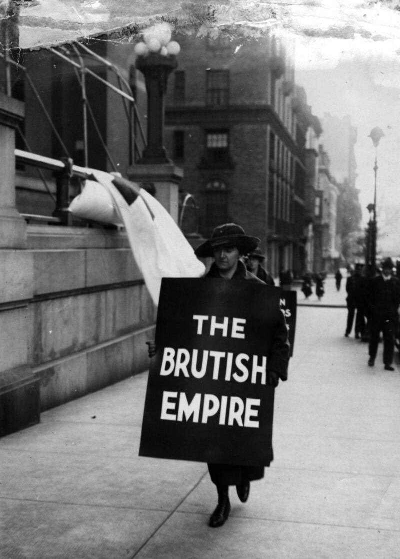 An Irish-American women protest outside the Seventh Regiment Armoury in New York. Photo Credit: UCD Archives