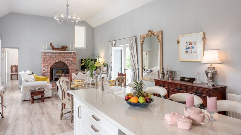 Kitchen/living/dining room