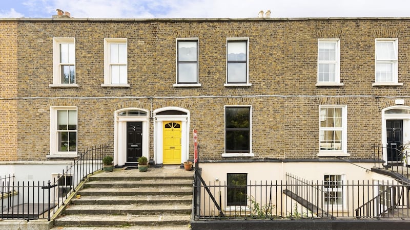 17 Pearse Square, Dublin 2