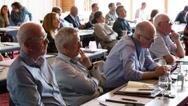 Harris set to propose process to tackle two-tier pay for hospital consultants