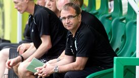 Hibernian chairman backs under-fire Fenlon