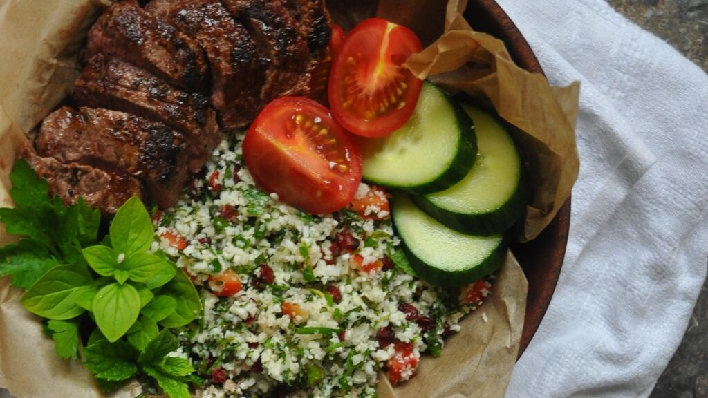 Cauliflower couscous with herbs