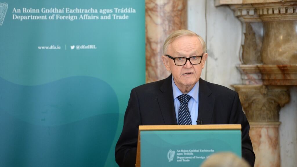 Martti Ahtisaari delivering the Iveagh House lecture at the Department of Foreign Affairs in Dublin. Photograph: Dara Mac Dónaill