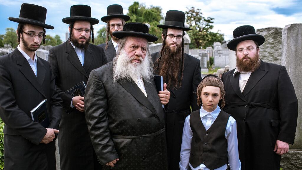 Menashe  offers outsiders a chance to puzzle over the fascinating mess of influences that form the Yiddish tongue