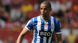 Man City drum up Fernando transfer
