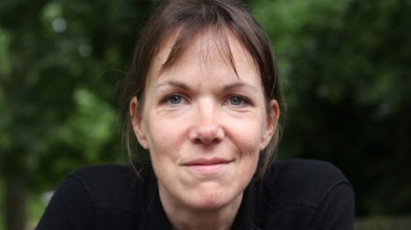 Bella Bathurst: I wear hearing aids in both ears and when I take them out, I can hear individual fragments of sound but not really the links between them