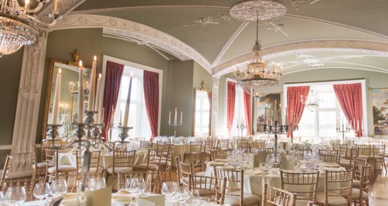 The Van Stry ballroom accommodates up to 120 guests