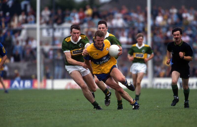 Munster Football Final 19/7/1992
Clare vs Kerry
Clare's Tom Morrissey gets away
Mandatory Credit ©INPHO/Alan Betson