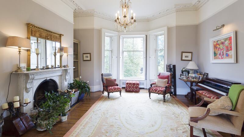 Drawingroom, 3 Grosvenor Place, D6