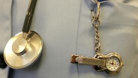 Nurses’ union urges members to back new public pay deal