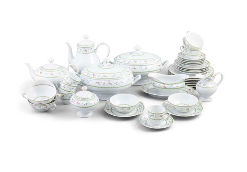 A LIMOGES PORCELAIN DINNER SERVICE, BY BERNARDAUD IN THE 'POE' PATTERN,