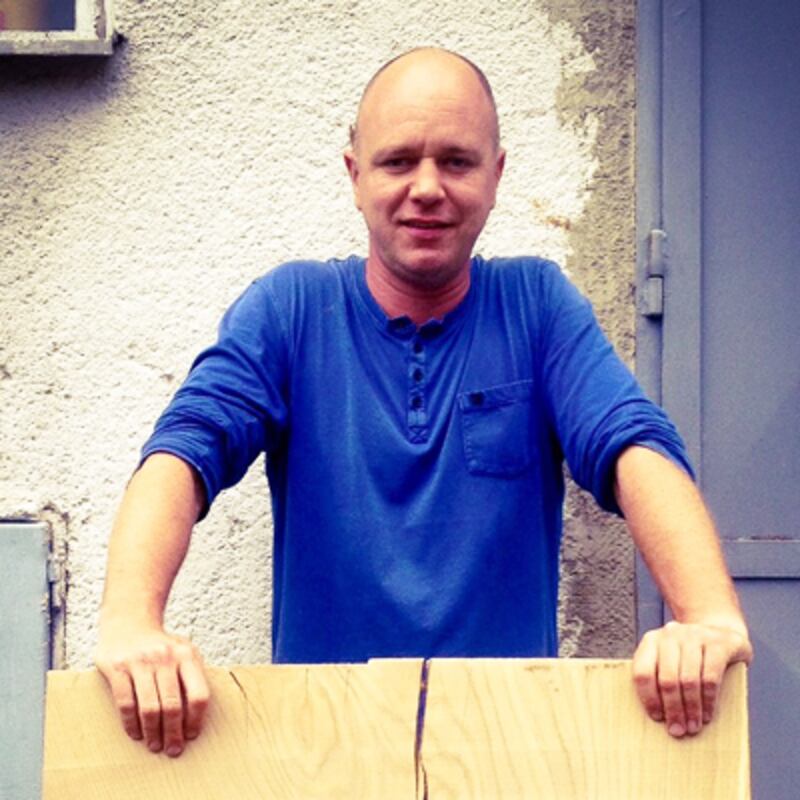 Daragh Enright lives in Bohemia in Czech Republic.