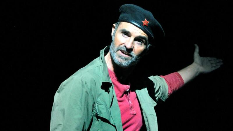 Marti Pellow as Che Guevara in Evita