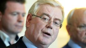 Gilmore warns against referendum  ‘complacency’