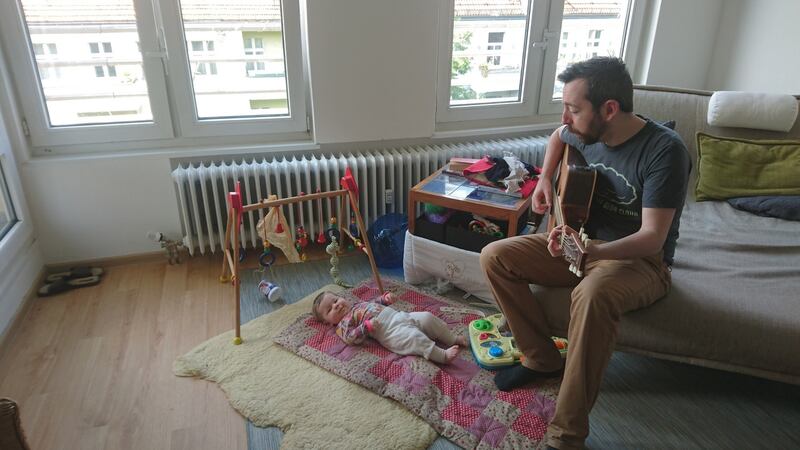 Coman Hamilton and his daughter chill out in Berlin