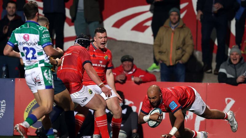 Munster’s Simon Zebo scores a try during their URC win over Benetton. Photo: Bryan Keane/Inpho