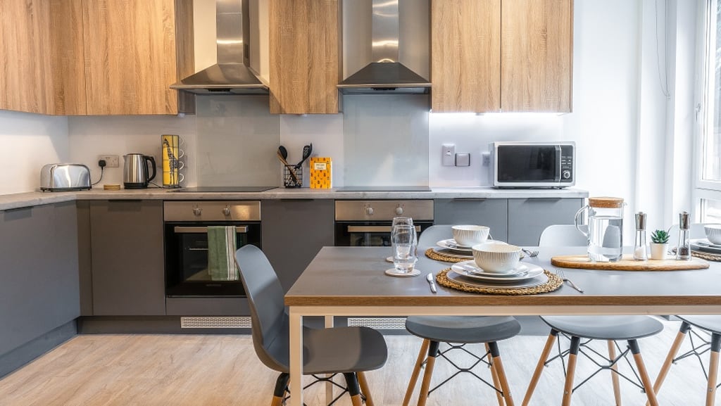 Curraheen Point’s attentive staff team and high-quality facilities, combined with the culture and entertainment of Cork city, provides students with everything they are seeking from their student experience.