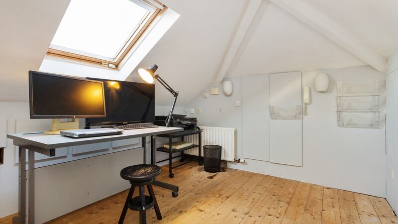 The study at mezzanine level