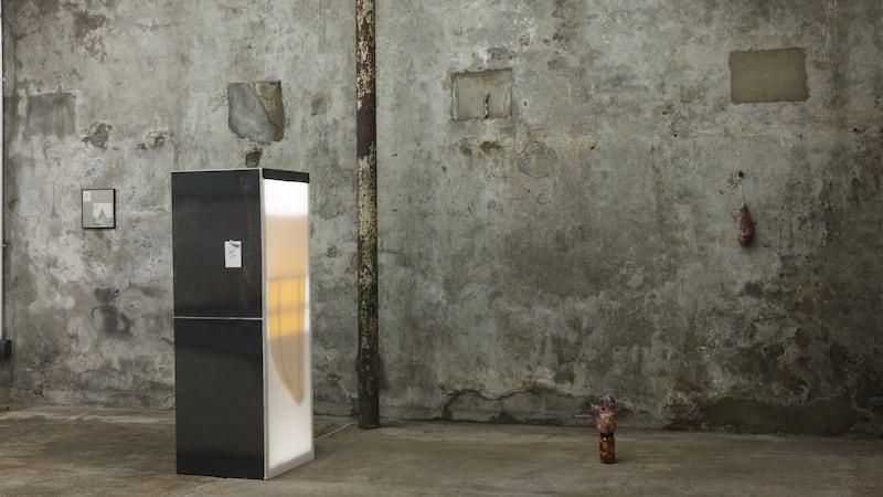 Display, Link and Cure by Liliane Puthod.