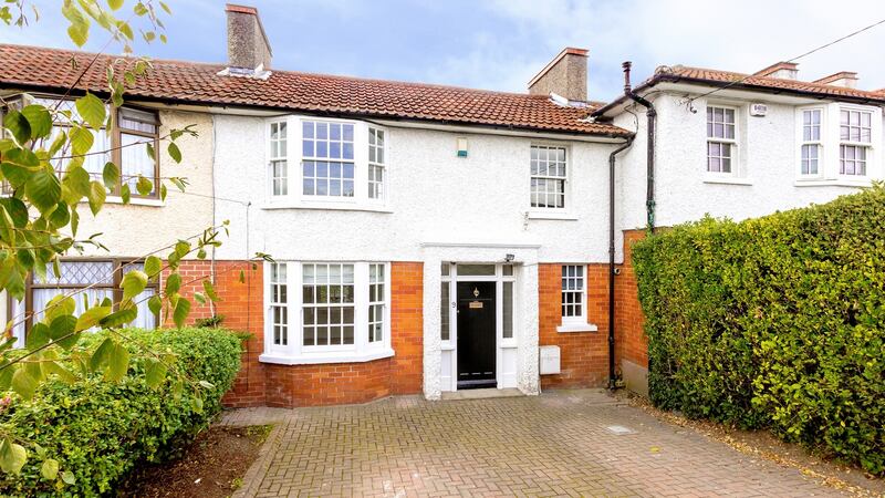 Number 9 Seapoint Avenue, Blackrock, Co Dublin