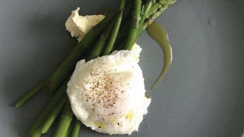 The professor and the pached egg: the asparagus lies on a (borderline chef-y) ‘swirl’ of tangy labneh made by a Yorkshire cheese company started by Syrian refugees