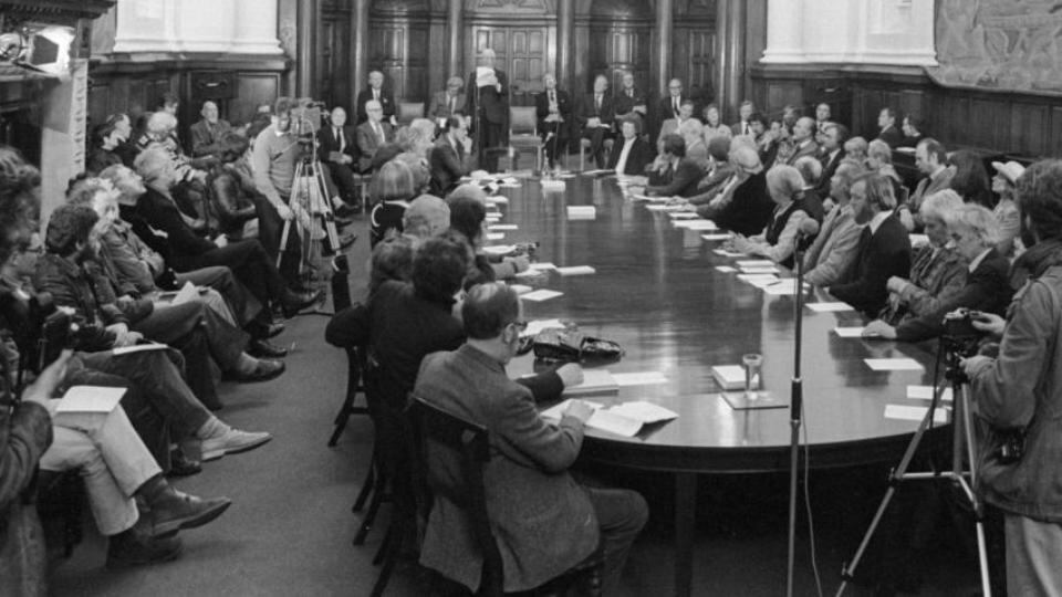 Inaugural meeting: Aosdána’s first assembly, in 1983. Photograph: Pat Langan