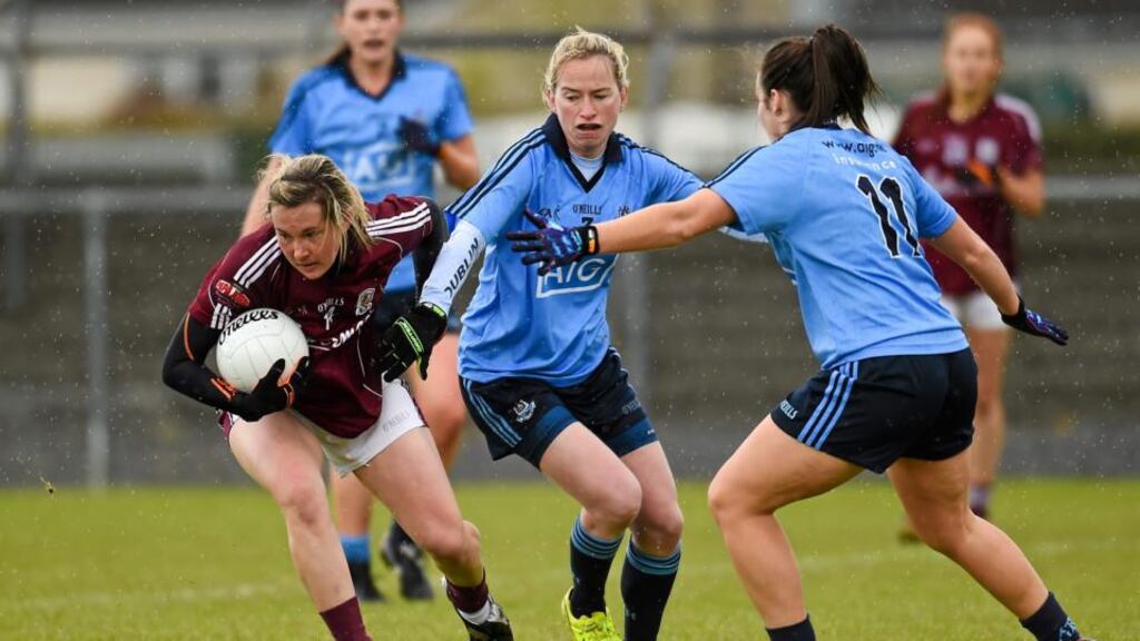 Galway’s Tracey Leonard in action against Dublin’s Sorcha Furlong and Kim Flood in their National Football League Division One semi-final at St Loman’s, Mullingar, Co Westmeath. Photograph: Sportsfile