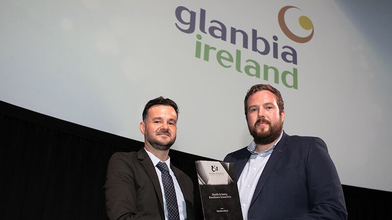 Rafael Bernardes, Awards Judge, presents the Health & Safety Excellence Grand Prix to Edward Elder, Glanbia Ireland.