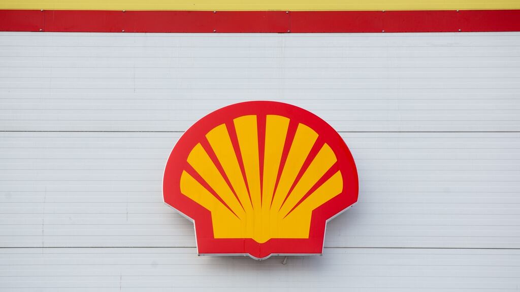 Last month Shell announced its annual earnings tumbled to $3.8 billion last year, from $19 billion in 2014