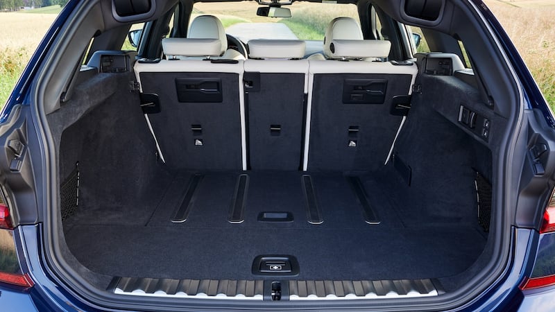 The Touring is the truly sensible version of the 3 Series, adding an extra five-litres of loadspace under the luggage cover for a total of 500 litres, and a grand total of 1,510 litres if you fold the back seats flat