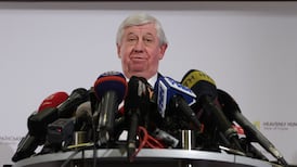 Ukrainian ex-prosecutor in Trump scandal tries to regain top job