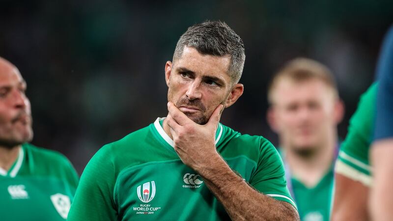 Rob Kearney leaves the pitch dejected. Photo: Billy Stickland/Inpho