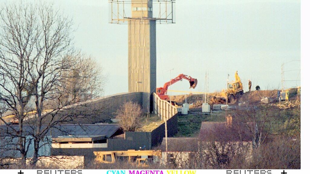 British army engineers dismantle Kilturk checkpoint on the Border in February 1995. Will the return of a hard Border be a price worth paying?