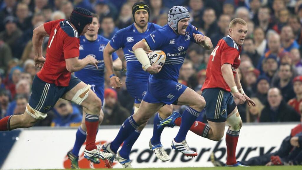 Leinster’s Shane Jennings in action against Munster last Saturday. Photograph: Billy Stickland/Inpho