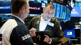 European stocks flat as falling industrials offset rising commodities and banks