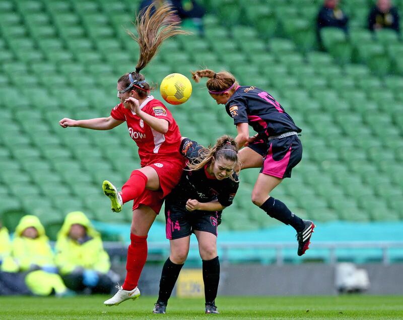 Jamie Finn of Shels with Emma Hansberry and Linda Douglas of Wexford