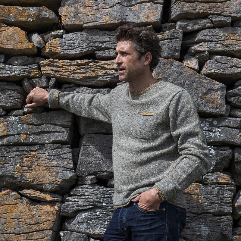 Actor Patrick Dempsey wears double cuff tunic in grey/yellow