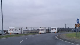 Travellers told to remove caravan from ‘extraordinarily dangerous’ location at roundabout