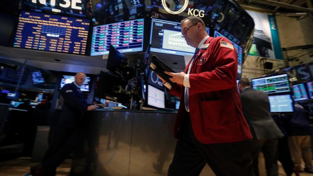 European stocks dropped for a third day, extending a rout that has wiped about $2.9 trillion from global equities this year. Photo: Brendan McDermid/Reuters