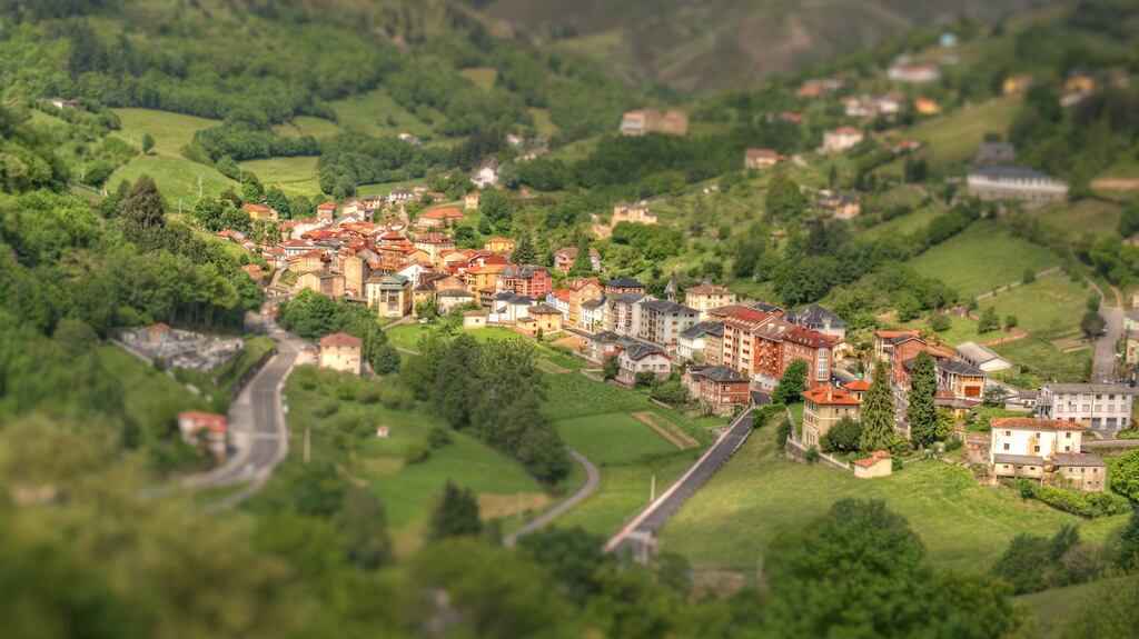 Houses in Pola de Allande