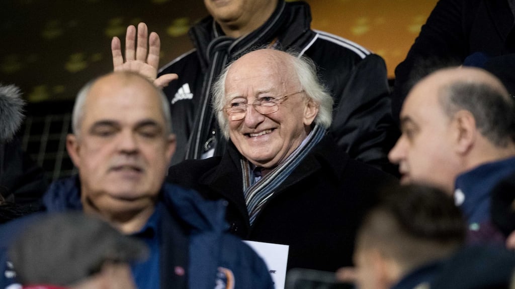 President Michael D. Higgins welcomed members of the 1991 FAI Cup winning Galway United team to Áras an Uachtaráin. Photo: Inpho