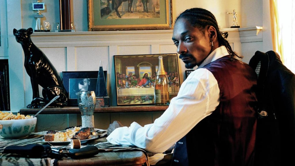 Rapper Snoop Dog was among the early investors in Robinhood.