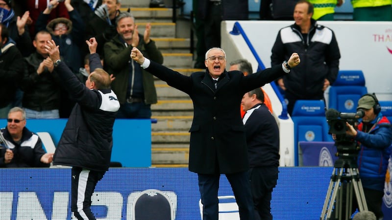 Leicester City manager Claudio Ranieri celebrates after Leonardo Ulloa scores their third goal. Photo: Jason Cairnduff/Reuters