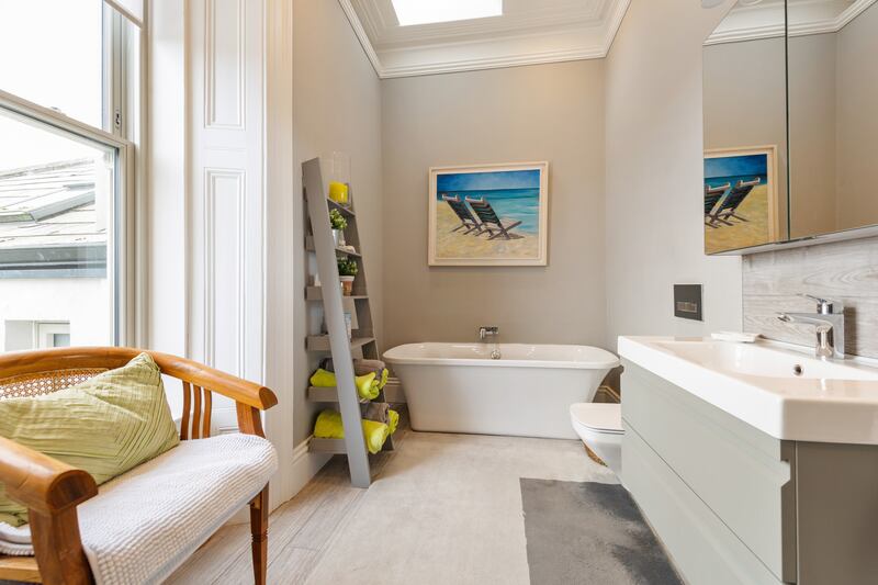 Main bedroom en suite