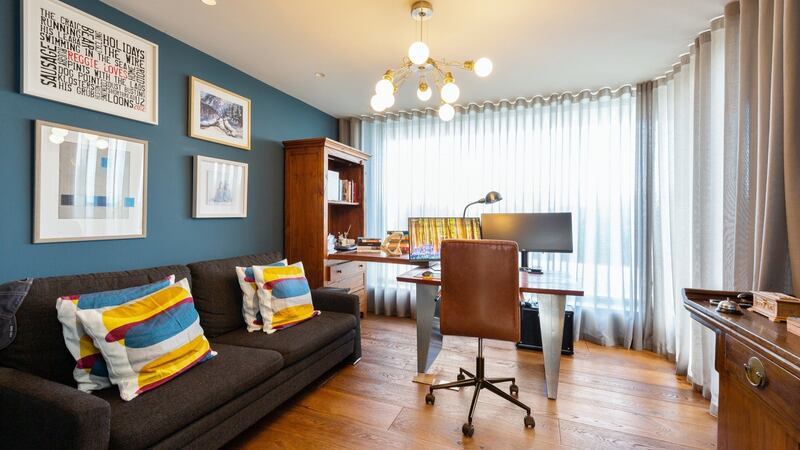 RP 12 Sandycove Avenue North