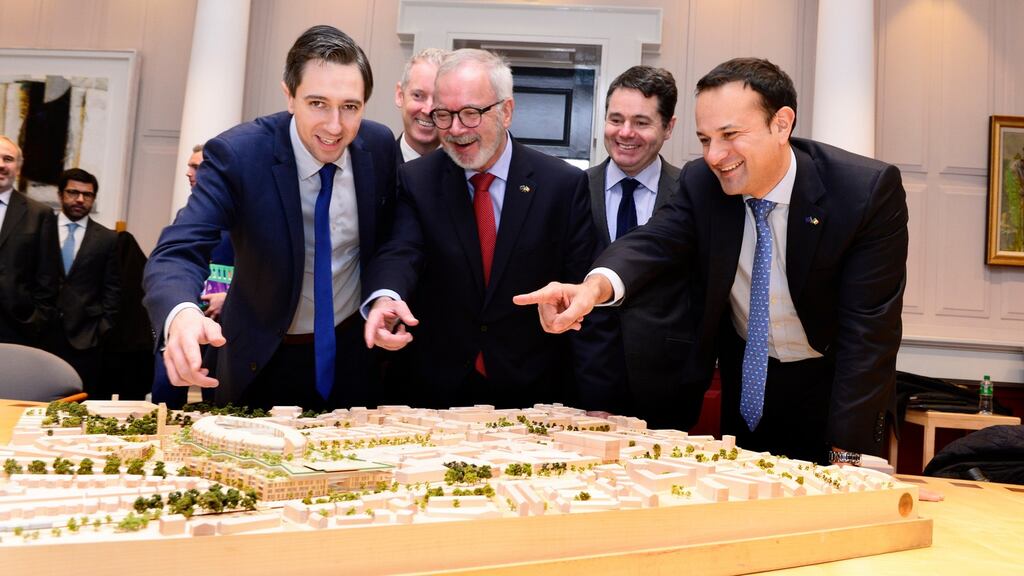 Minister for Health Simon Harris; the European Investment Bank’s Andrew McDowell and Werner Hoyer; and Taoiseach Leo Varadkar at the signing of documents for the EIB loan for the national children’s hospital, in December 2017. Photograph: Cyril Byrne