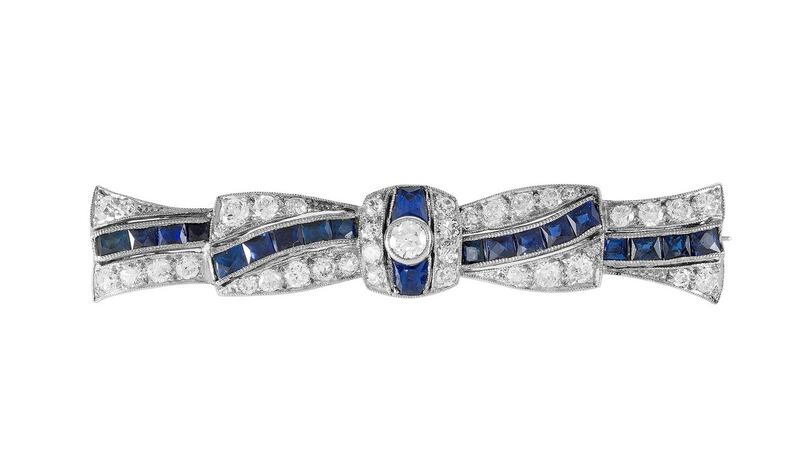 Xmas three: Sapphire bow brooch from O’Reilly’s Fine Art (Lot 57, estimate €3,000 to €4,000)
