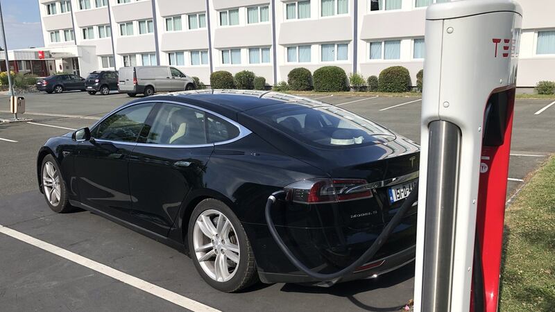 Schedule meals if possible for when you need to charge up fully; you’ll have plenty of time.