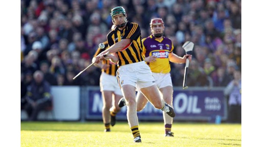 Kilkenny's Henry Shefflin scores a point from play during the Leinster SHC semi-final win over Wexford at Wexford Park. Photograph: Cathal Noonan/Inpho