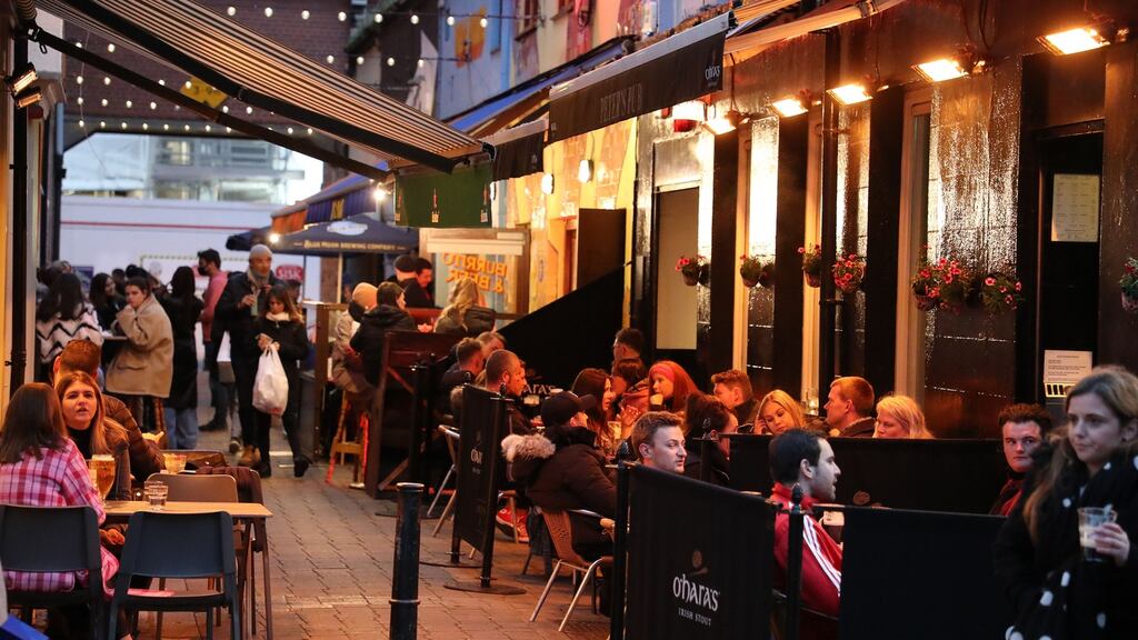 The Government may decide to keep open the possibility of permitting outdoor dining for restaurants and gastropubs that can accommodate diners in heated outdoor areas. File photograph Nick Bradshaw/The Irish Times